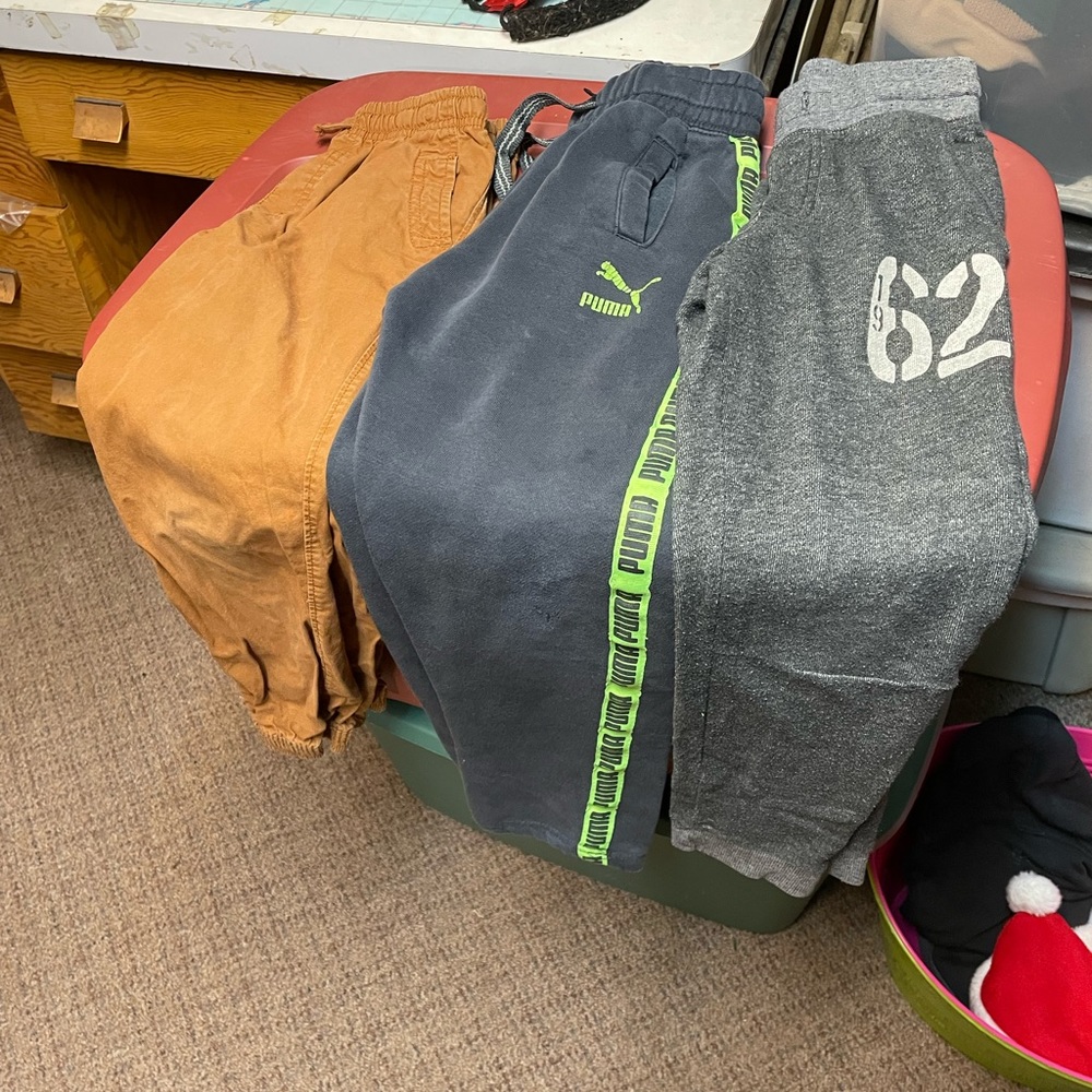 2/$50 boys size 7 joggers and sweats GUC